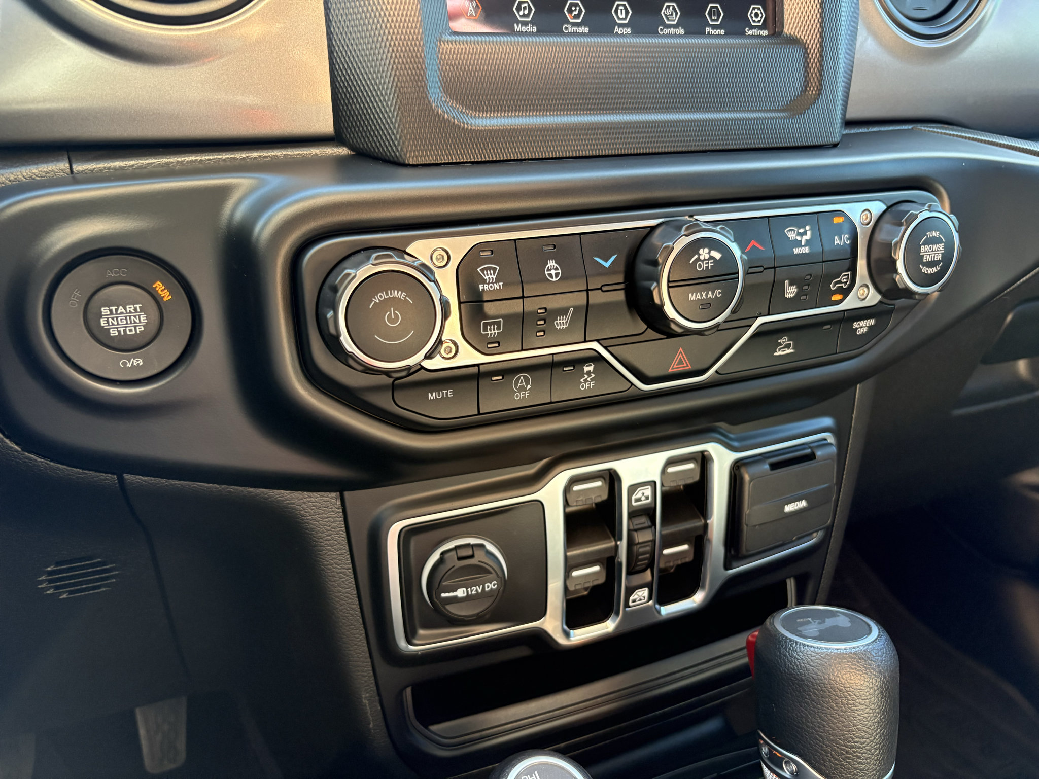 Used 2023 Jeep Wrangler Unlimited Sport AWD/4WD image 30
