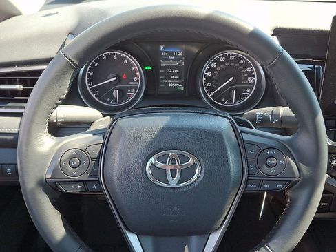 Used 2024 Toyota Camry SE FWD image 19