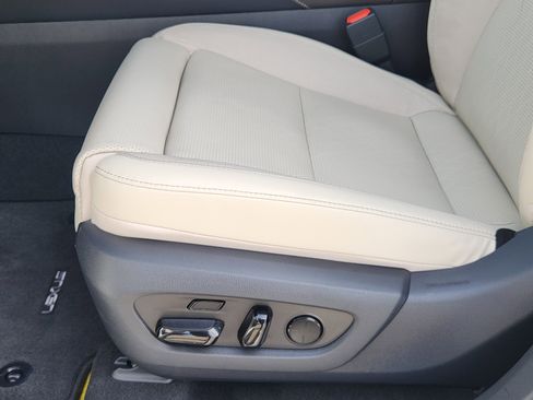 Used 2025 Lexus RX 350 AWD image 29