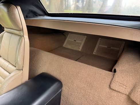 Used 1992 Chevrolet Corvette Convertible image 34