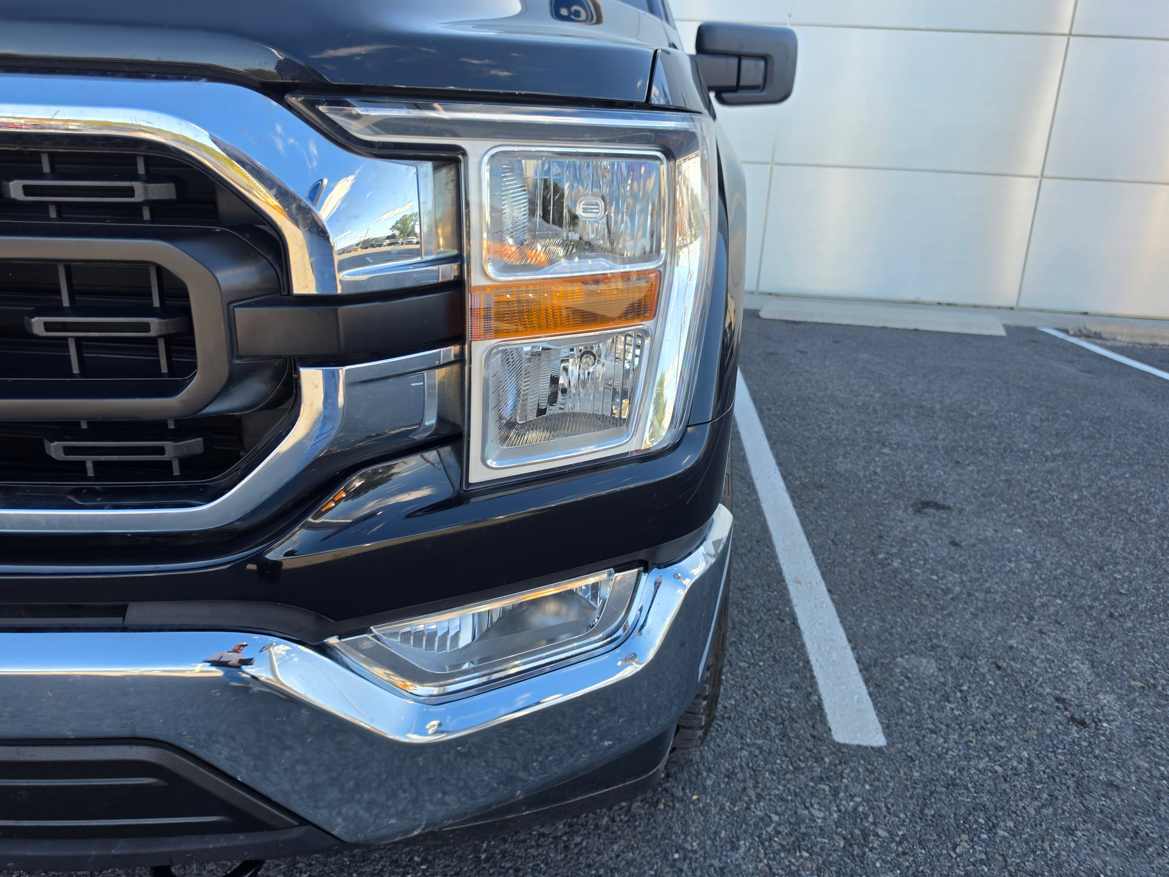 Used 2022 Ford F150 XLT w/ Trailer Tow Package AWD/4WD image 10