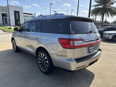 Used 2021 Lincoln Navigator Reserve w/ Luxury Package AWD/4WD image 6