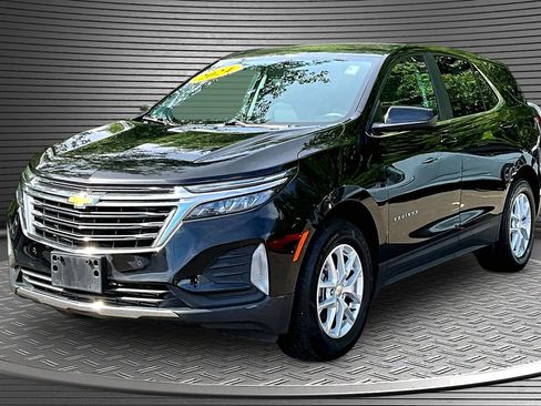 Used 2024 Chevrolet Equinox LT AWD/4WD image 3