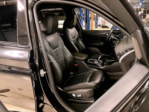 Used 2022 BMW X3 M w/ Executive Package image 9