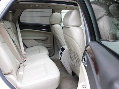 Used 2010 Cadillac SRX Performance image 6