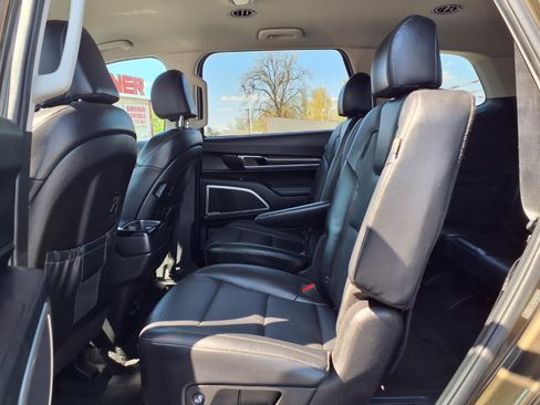 Used 2023 Kia Telluride S AWD/4WD image 15