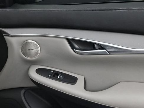 Used 2023 INFINITI QX50 Luxe w/ Accent Package FWD image 33