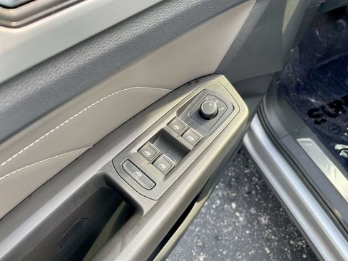 Used 2022 Volkswagen Atlas SE w/ Panoramic Sunroof Package FWD image 17