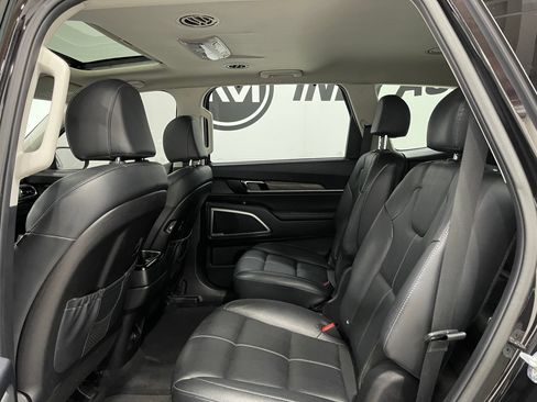 Used 2022 Kia Telluride EX w/ EX Premium Package AWD/4WD image 29