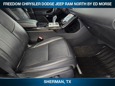 Used 2023 Land Rover Range Rover Evoque R-Dynamic S image 10