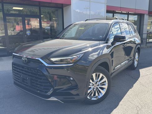 New 2026 Toyota Grand Highlander Platinum AWD/4WD image 1