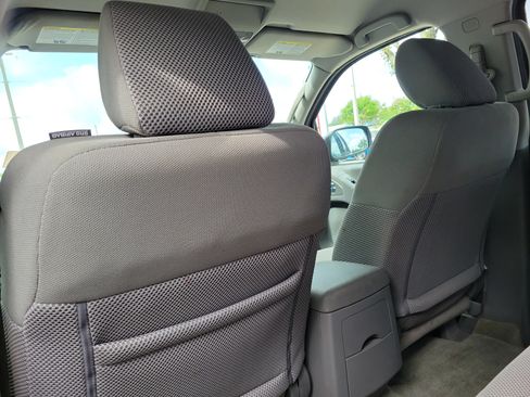 Used 2017 Nissan Frontier SV RWD image 18
