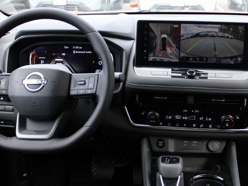 New 2026 Nissan Rogue Platinum w/ Platinum Premium Package image 4