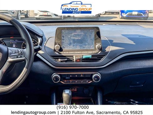Used 2021 Nissan Altima 2.5 SV FWD image 12