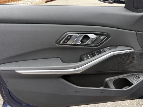 Used 2020 BMW 330i xDrive Sedan w/ Premium Package image 6