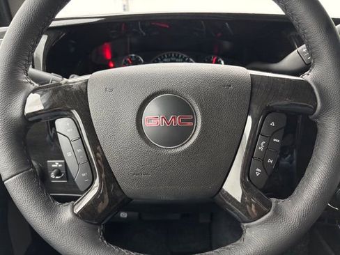 New 2026 GMC Savana 2500 Extended RWD image 32
