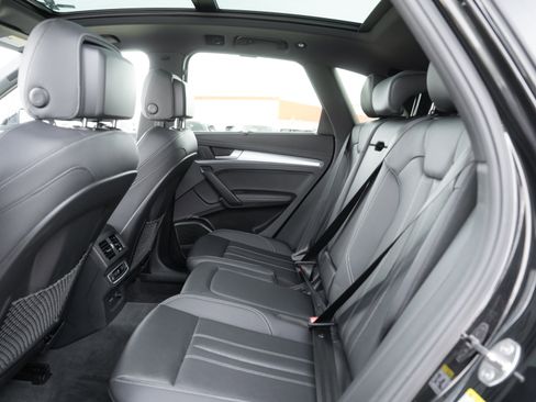 Certified 2025 Audi Q5 Prestige image 25