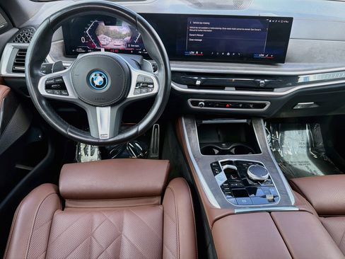 Used 2024 BMW X5 xDrive50e w/ M Sport Package AWD/4WD image 17