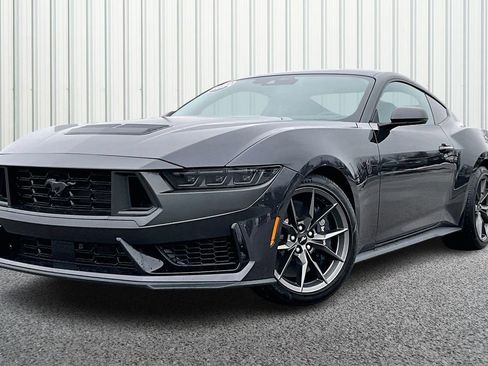 Used 2024 Ford Mustang Dark Horse image 3