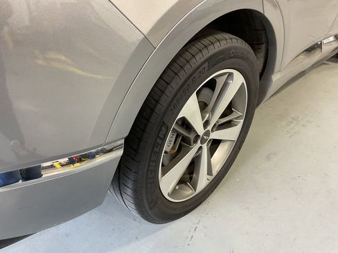 Used 2023 Genesis GV80 2.5T w/ Prestige 20" Package image 14