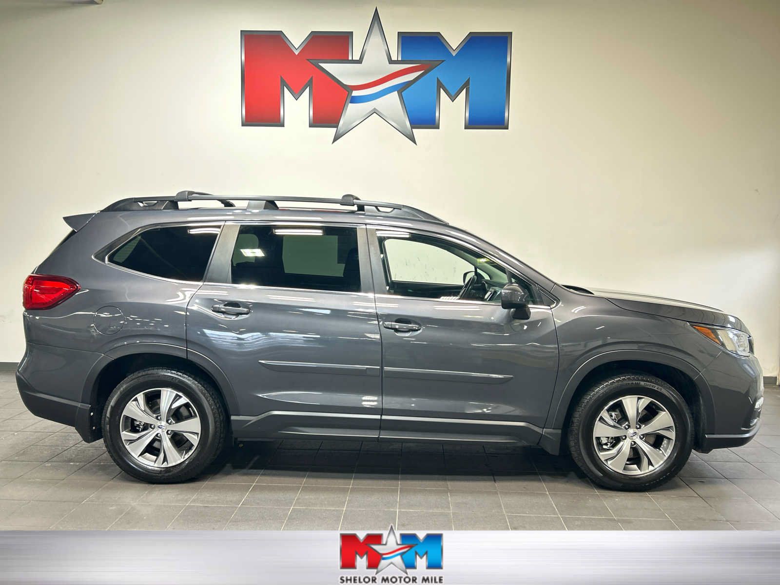 Used 2021 Subaru Ascent Premium w/ Convenience Package AWD/4WD image 1