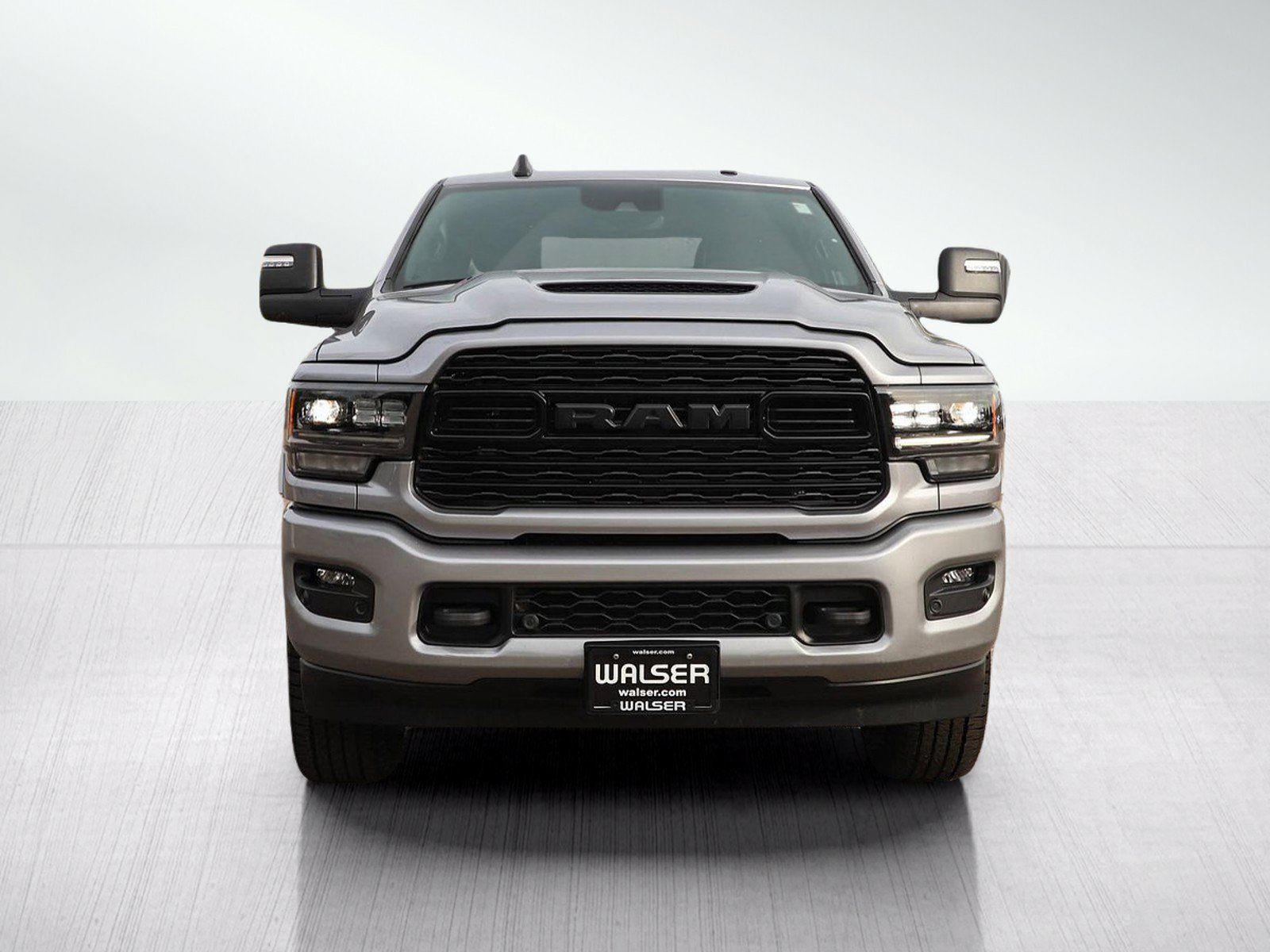 Used 2023 RAM 2500 Limited w/ Night Edition AWD/4WD image 8