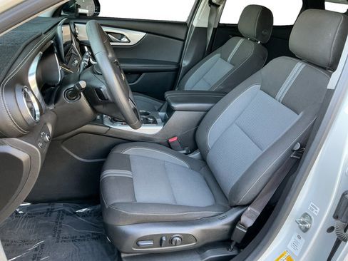 Used 2023 Chevrolet Blazer LT w/ Convenience Package FWD image 9