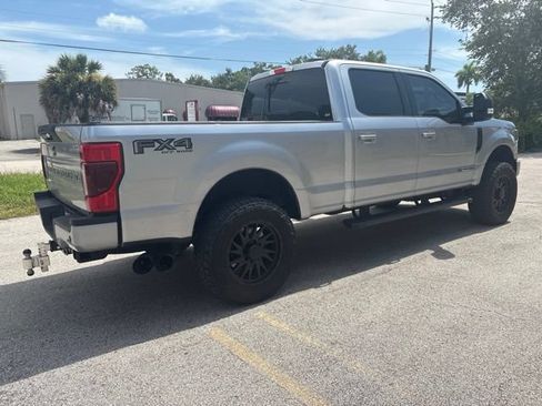 Used 2022 Ford F250 Lariat w/ Black Appearance Package AWD/4WD image 4
