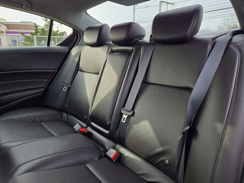 Used 2018 Acura ILX image 12