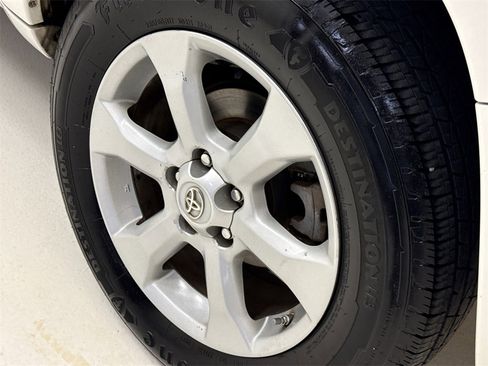 Used 2012 Toyota RAV4 Limited image 12