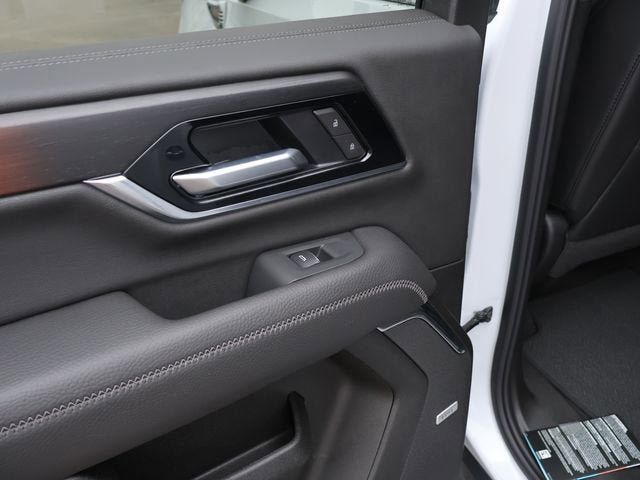 New 2026 GMC Yukon XL Denali w/ Sun & Power Step Package AWD/4WD image 10
