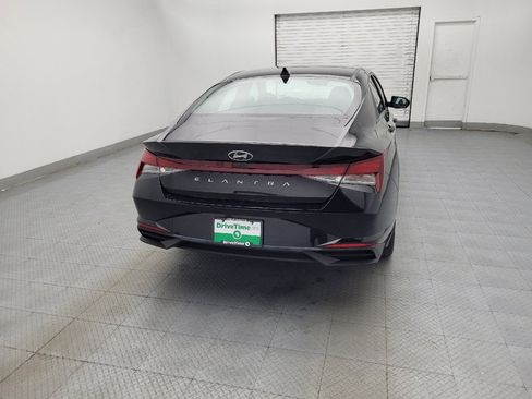 Used 2023 Hyundai Elantra SEL w/ Convenience Package image 7