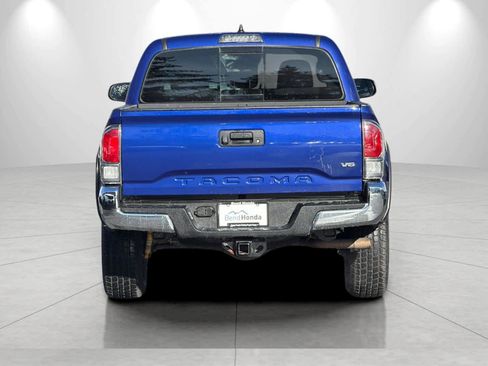 Used 2022 Toyota Tacoma TRD Off-Road image 7