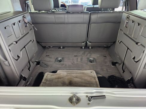 Used 2006 Lexus LX 470 4WD image 15