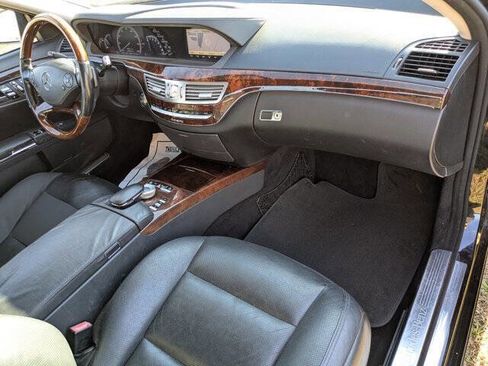 Used 2010 Mercedes-Benz S 550 4MATIC image 40