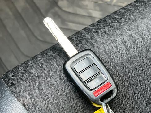 Used 2017 Honda Accord Sport image 26