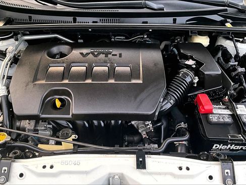 Used 2016 Toyota Corolla LE image 10