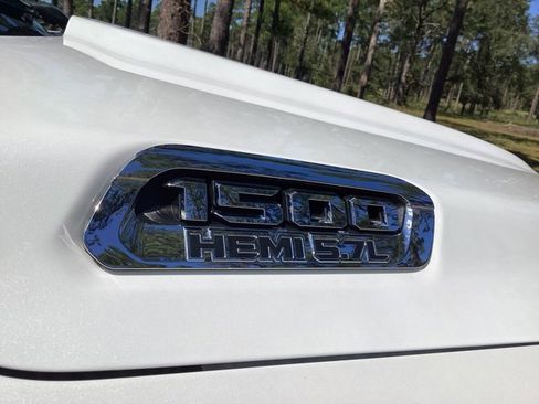 Used 2019 RAM 1500 Limited image 8