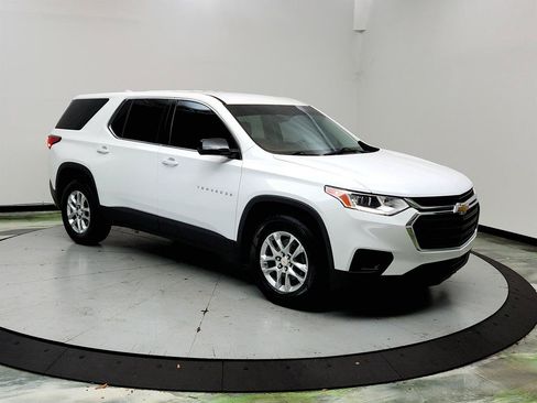 Used 2019 Chevrolet Traverse LS FWD image 3