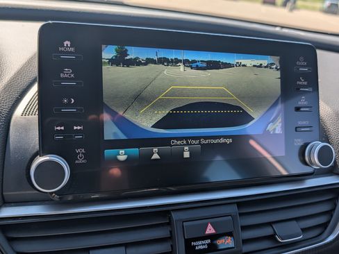Used 2022 Honda Accord Sport image 31