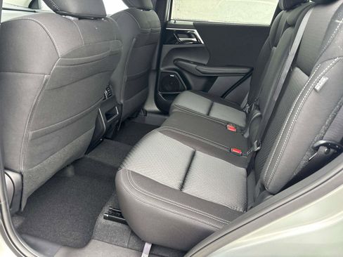 New 2026 Mitsubishi Outlander ES image 5