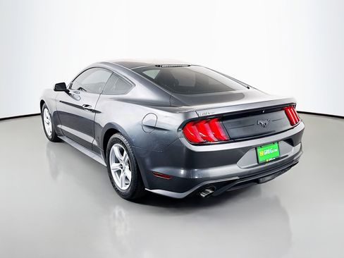 Used 2018 Ford Mustang Coupe RWD image 7