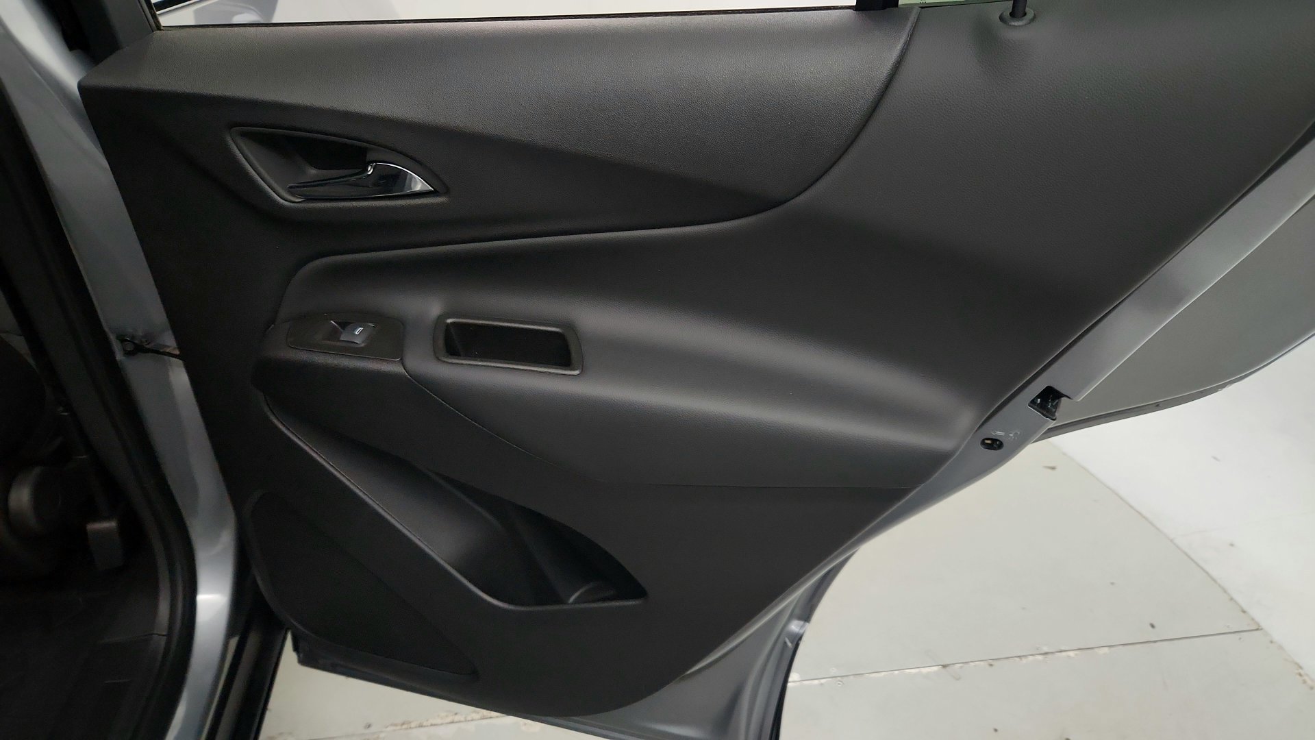 Used 2024 Chevrolet Equinox LT w/ LPO, Floor Liner Package AWD/4WD image 25