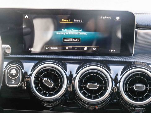 Used 2020 Mercedes-Benz CLA 250 image 15