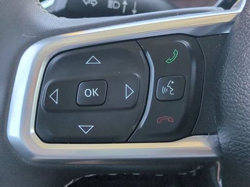 Used 2023 Jeep Wrangler Unlimited Sahara w/ Cold Weather Group AWD/4WD image 25