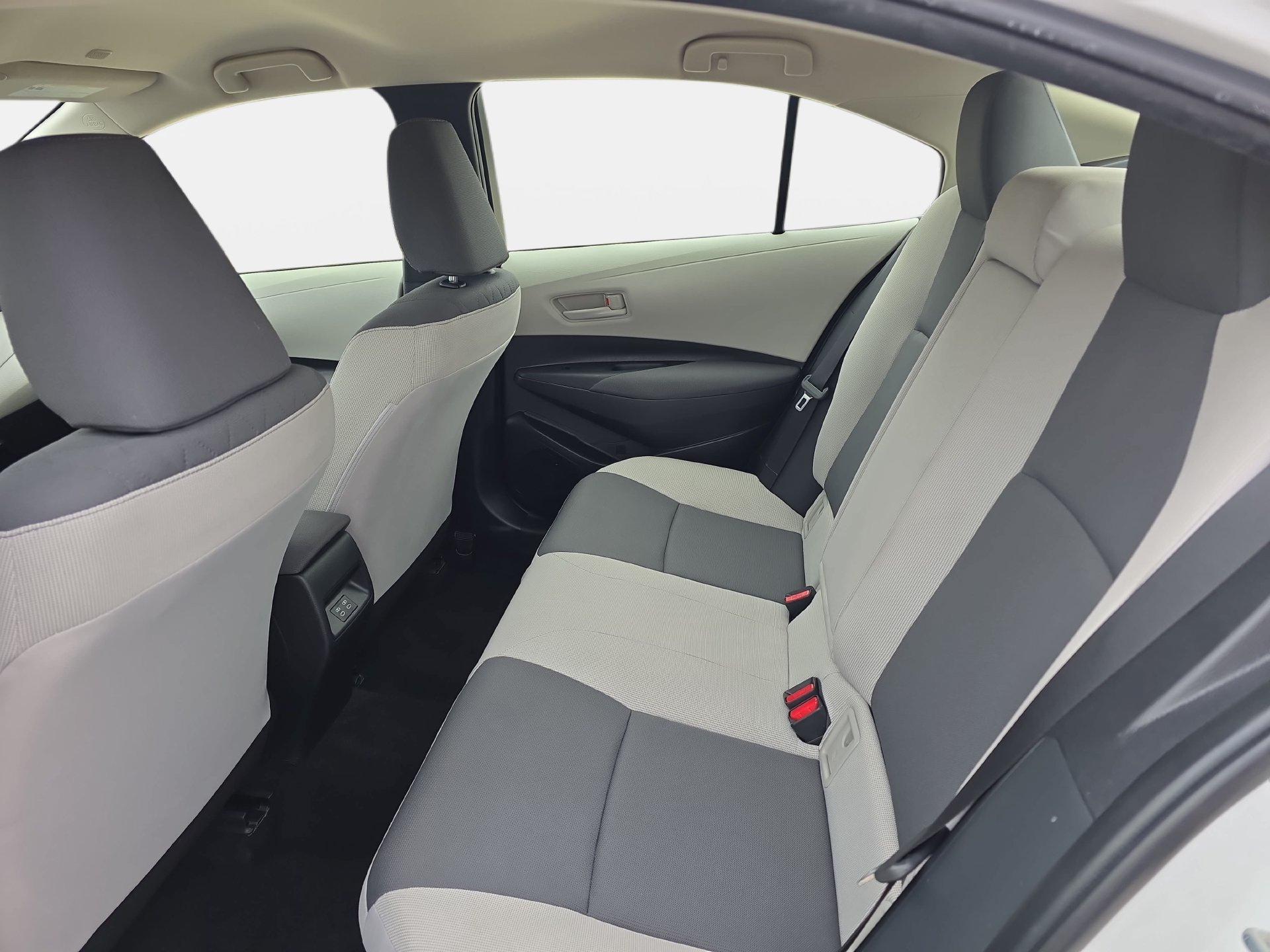 Used 2023 Toyota Corolla LE FWD image 13