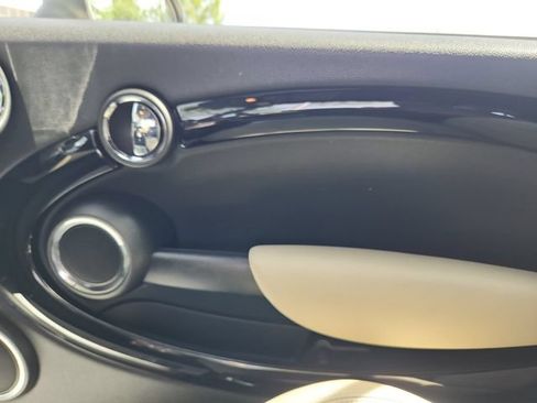 Used 2015 MINI Cooper S FWD image 16