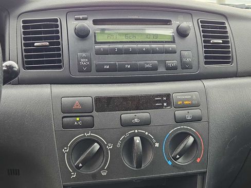 Used 2005 Toyota Corolla S FWD image 24