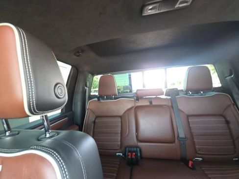 Used 2025 GMC Sierra 2500 Denali Ultimate w/ Max Trailering Package AWD/4WD image 43