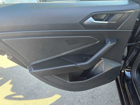 Used 2024 Volkswagen Jetta SE image 19